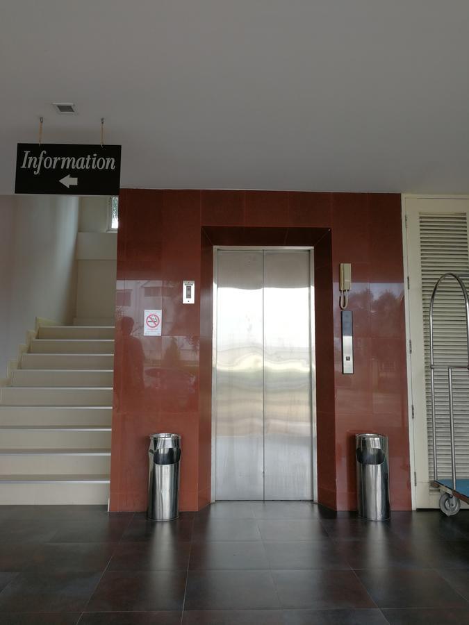 Panatara Hotel Chumphon Buitenkant foto