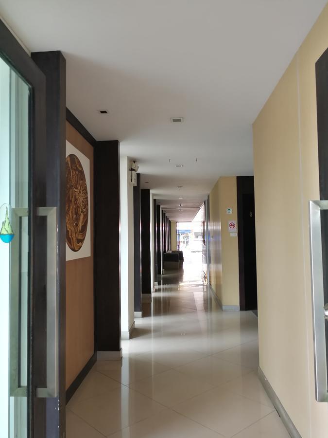 Panatara Hotel Chumphon Buitenkant foto
